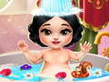 Juego Baño del Bebé Blancanieves en línea